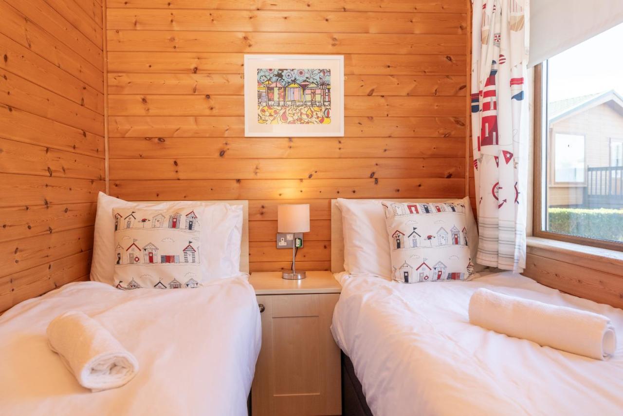 28 Ocean Terrace - 3 Bed-sleeps 6-tjs28ot Holiday home