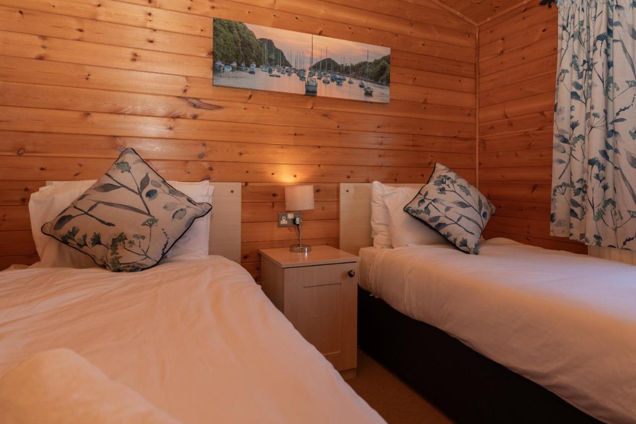 Holiday home 28 Ocean Terrace - 3 Bed-sleeps 6-tjs28ot