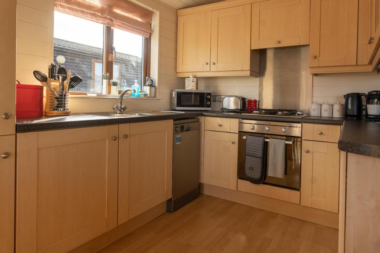 28 Ocean Terrace - 3 Bed-sleeps 6-tjs28ot Holiday home Woolacombe