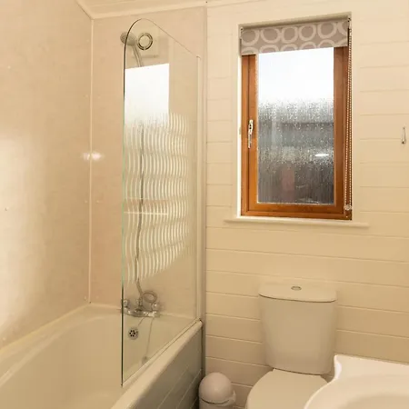 28 Ocean Terrace Lodge - 3 Bed-Sleeps 6-Tjs28Ot Woolacombe Exterior photo